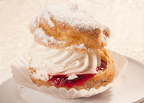 Strawberry Creme Puff